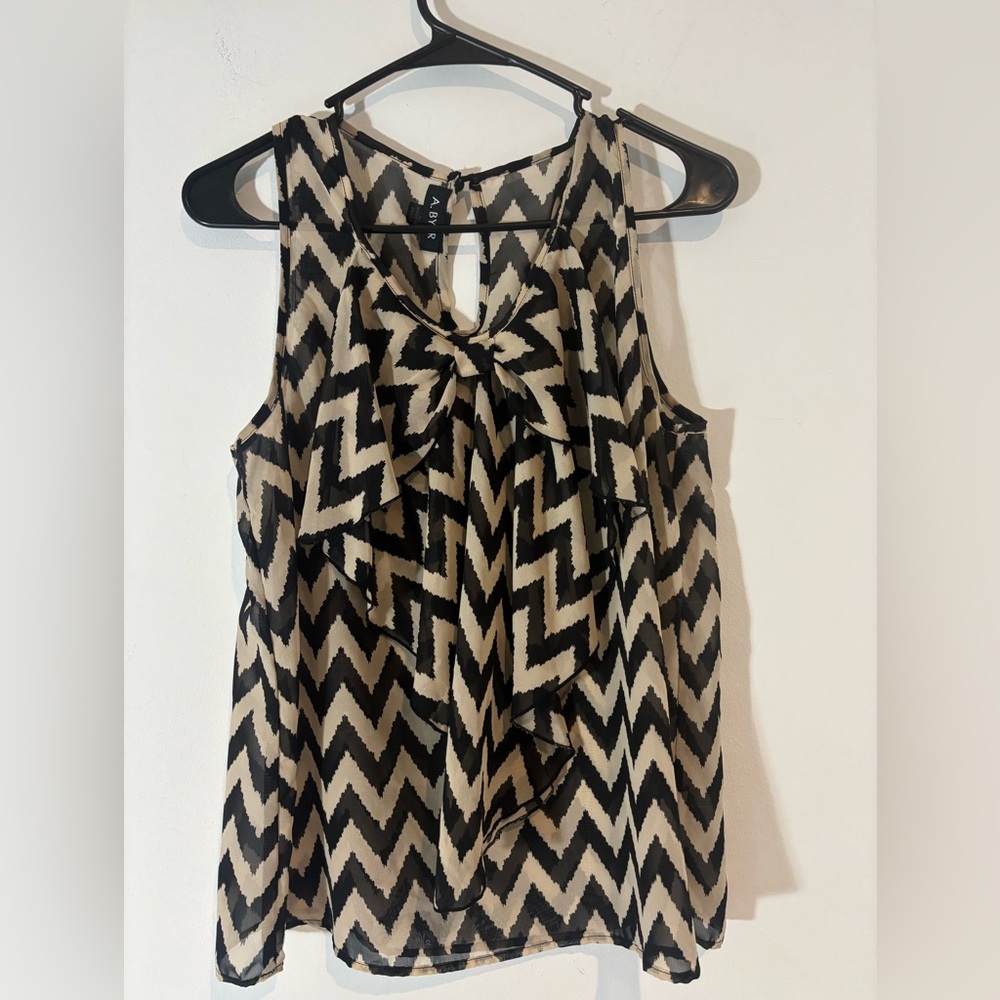 A. Byer Women’s Large Sheer Sleeveless Blouse Business Casual Black Tan Bow
